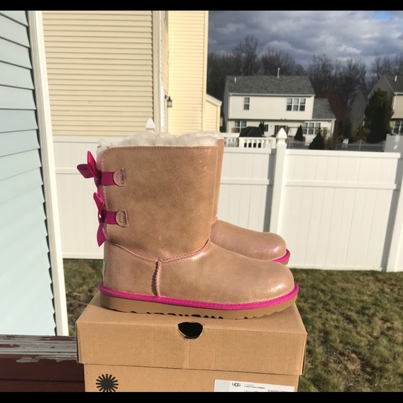 UGG Bailey Bow II Shimmer - Picture 4 of 8